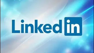 LinkedIn's AI can now pick your posts