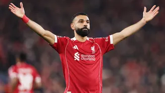 Kisah transfer Mohamed Salah ke Arab Saudi dimulai! Bintang Liverpool sedang dalam pembicaraan dengan klub raksasa Liga Pro mengenai transfer musim...