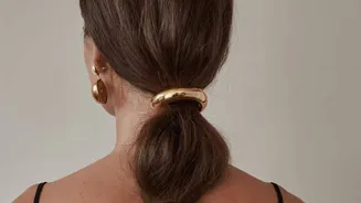 Ditch hairbands! This accessory is taking over
