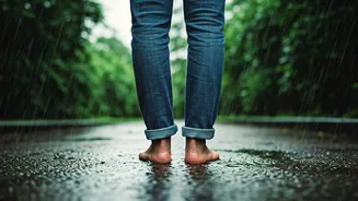 India Swaps Gym For Rainy Walks