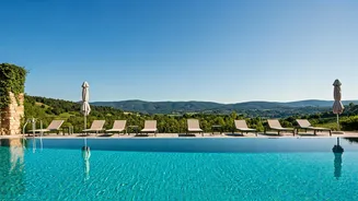 Republic Day 2026: Romantic Long Weekend Getaways for Couples!