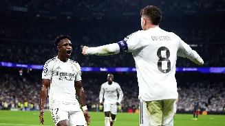 Valverde e Vini Jr assumem liderança do Real Madrid