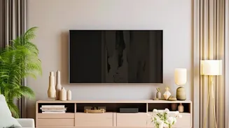 Selective Gilding Gives Modern Homes Warmth without Excess Shine