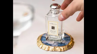 7 perfumes sem gênero para dividir com o parceiro e economizar no frasco