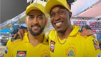 MS Dhoni meets Dwayne Bravo amidst return speculations