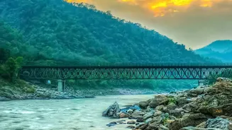How To Plan An Affordable Remote Work Escape To Rishikesh River Facing Hubs