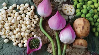 Love lotus seeds? You'll enjoy these street-style breakfast dishes