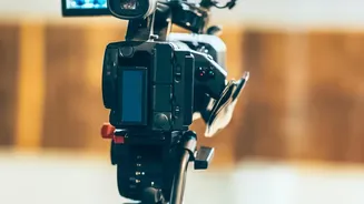 How Entry Level Applicants Demonstrate Confidence In Video Calls During Interviews