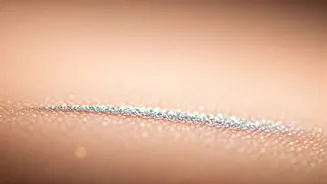The Beauty Trend Making Eyes Pop Again