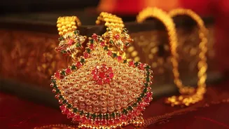 Indian Gold Buying Guide: Set A Budget Before Comparing Designs