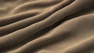 Linen's Quiet Evolution: From Vacation Wear to Everyday Chic in 2026