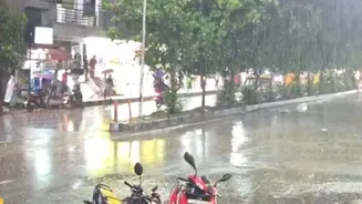 Bengaluru rain: Heavy rains cause waterlogging, traffic jams across city