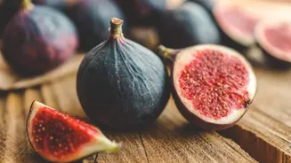 What makes figs a nutritional powerhouse