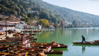 Nainital witnesses boost in tourism: Over 10,000 tourists in three days enjoy sun, rain and boating