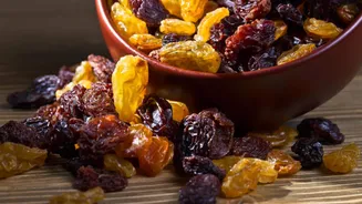 Raisins v/s dried cranberries: Which is healthier?