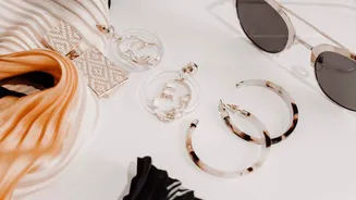 These minimalist accessories are style game-changers