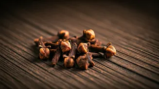 11 Health Benefits of Chewing Cloves Daily
