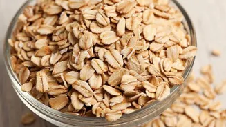 How to use oatmeal for glowing skin