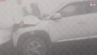 Close Call For Over 15 People As Cars Pile Up On Delhi-Lucknow Highway Due To Dense Fog - VIDEO