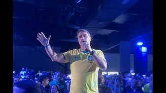 Flávio usa slogan de Lula em evento: "A esperança vai vencer o medo"