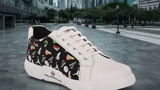 The Role of Walkable Shoes over Delicate Styles in the 2026 Monsoon-Footwear Shift