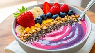 5-minute starfruit and chia smoothie bowls