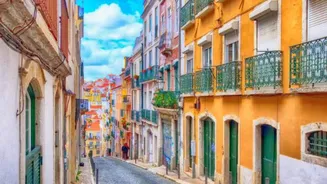 Slow travel in Lisbon: Charming streets worth exploring