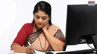 What Teachers Notice in the First 10 Seconds of Checking Answer Sheets?