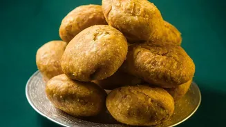 Five Indian Snacks For Monsoon Evenings That Use Less Oil