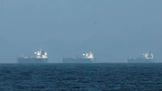 Two ships cross Hormuz as Iran eases curbs; 800 vessels still stuck