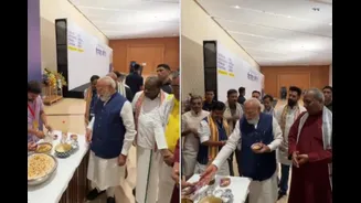 PM Modi Relishes Bengal's Famous Jhalmuri During NDA Meet, Shares Video