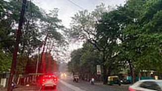 Madhya Pradesh November 2, 2025, Weather Updates: Rain to Continue in Several Districts Including Jhabua, Chhindwara, Barwani; Cold to Intensify Af...