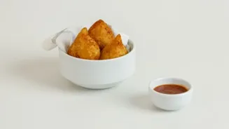 Coxinha de batata-doce com frango na airfryer