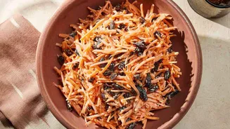 Love grated carrot and raisins? You'll enjoy these dishes