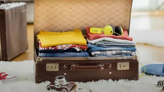 A 5-4-3-2-1 Travel Wardrobe Can Fit into Cabin Luggage