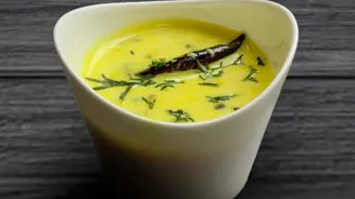 How Solo Dwellers Cook A Multi-Use Curry Base In Under An Hour