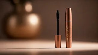 Brown Mascara Is Giving Everyday Makeup A Refresh
