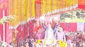 Gujarat: PM Modi Plays Conch, Leads Historic Shaurya Yatra At Somnath | Videos