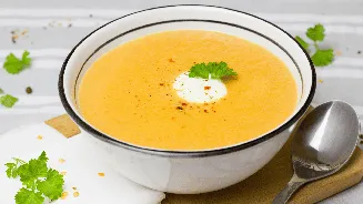 Veja como preparar uma sopa de inhame simples e muito rápida para o jantar da semana