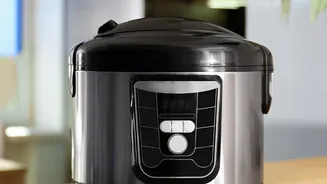 A Covered Pot and a Pressure Cooker Need Different Timing
