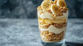Start your mornings with this banana parfait