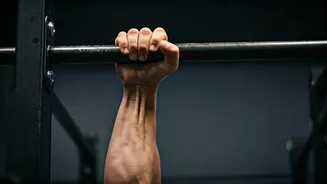 Milind Soman's 30-Second Pull-Up Hack: A Game Changer for Strength and Technique