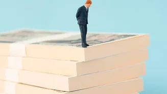 Beat The Upgrade Trap: How To Handle Salary Hikes Without Increasing Fixed Expenses
