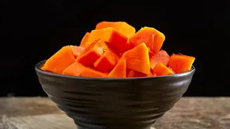 Fresh Papaya Pairs With Nuts for a More Substantial Snack