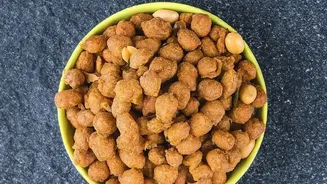 How to Keep Peanut Chaat Fresh, Crunchy and Well Seasoned