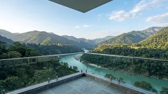 Why Digital Nomads Choose Rishikesh Co-Living Hubs For Stays Under ₹18,000