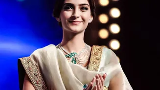 Simple Eye Makeup Routines Perfect For Busy Navratri 2026 Garba Evenings