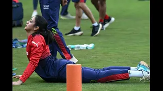 Viral Moment: Smriti Mandhana Left Irritated By Cameraperson At WPL Opener | Watch
