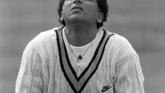 5 cricketers who had unusual jobs before fame