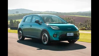 GAC Aion UT usa motor e espaço de SUV grande contra BYD Dolphin e Geely EX2 por R$ 139.990
